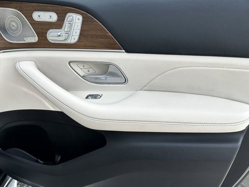 Certified 2024 Mercedes-Benz GLS 450 4MATIC image 16