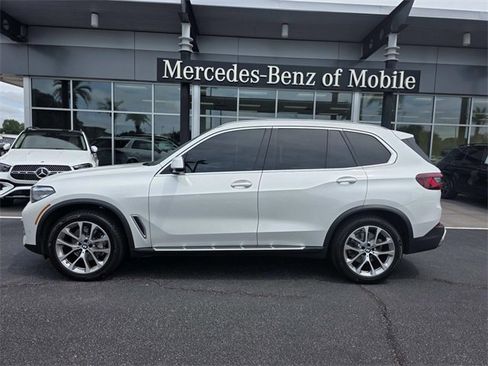 Used 2021 BMW X5 sDrive40i w/ Luxury Seating Package 2 image 1