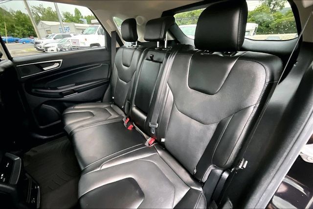 Used 2021 Ford Edge Titanium w/ Equipment Group 301A FWD image 27