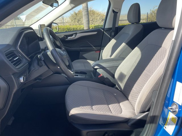 Used 2021 Ford Escape SE w/ SE Sport Appearance Package FWD image 19
