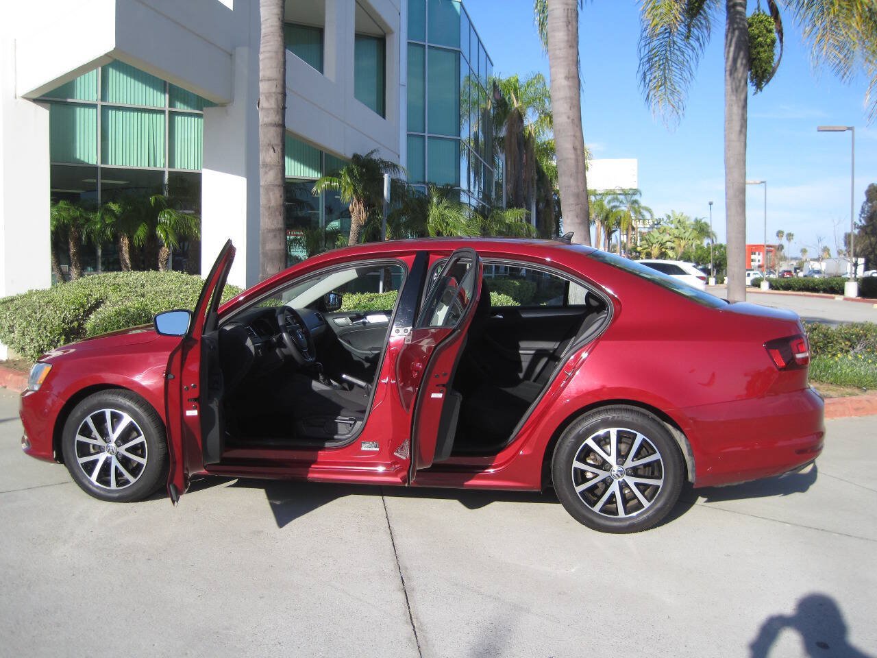 Used 2016 Volkswagen Jetta SE FWD image 18