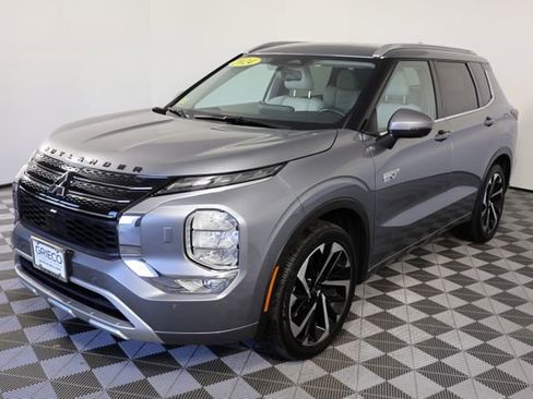 Used 2024 Mitsubishi Outlander SEL image 4