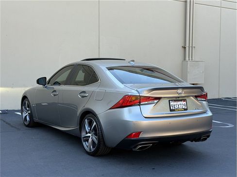 Used 2017 Lexus IS 200t w/ Navigation System Package RWD image 4