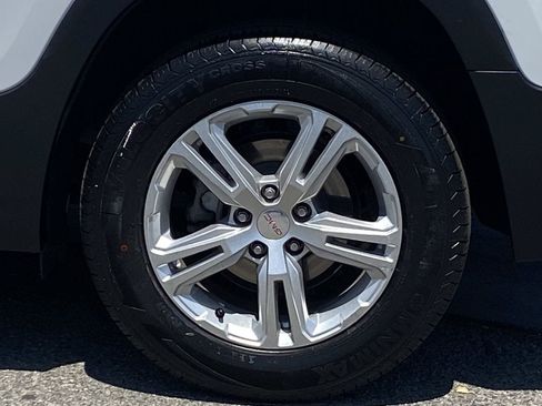 Used 2020 GMC Terrain SLE FWD image 8