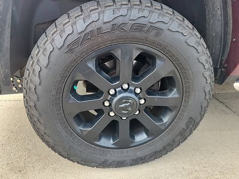 Used 2022 RAM 3500 Laramie w/ Night Edition AWD/4WD image 10