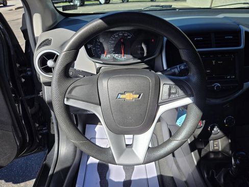 Used 2018 Chevrolet Sonic LS image 12