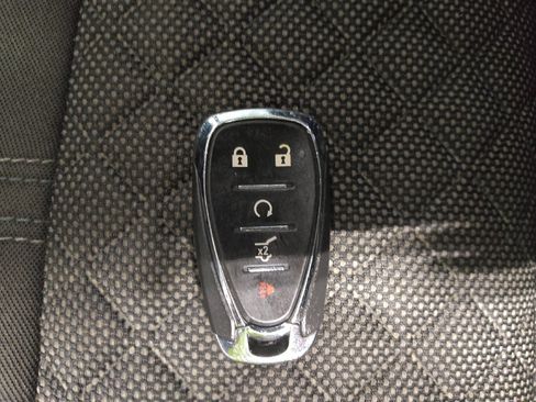 Used 2020 Chevrolet Blazer LT FWD image 32