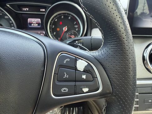 Used 2018 Mercedes-Benz GLA 250 4MATIC w/ Premium Package image 24