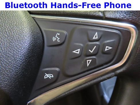 Used 2018 Chevrolet Malibu LT image 23