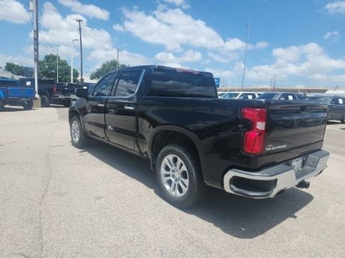Used 2023 Chevrolet Silverado 1500 LTZ AWD/4WD image 3