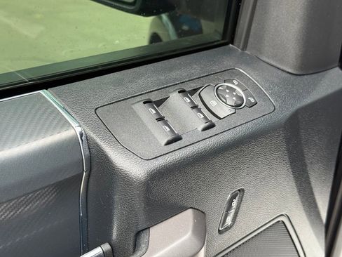 Used 2019 Ford F150 XLT w/ Equipment Group 302A Luxury image 13