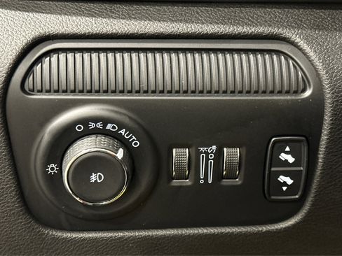 Used 2022 Jeep Wagoneer Series II image 23