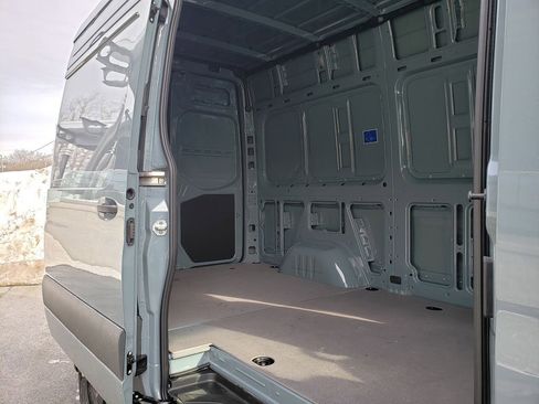 New 2026 Mercedes-Benz Sprinter 2500 image 9
