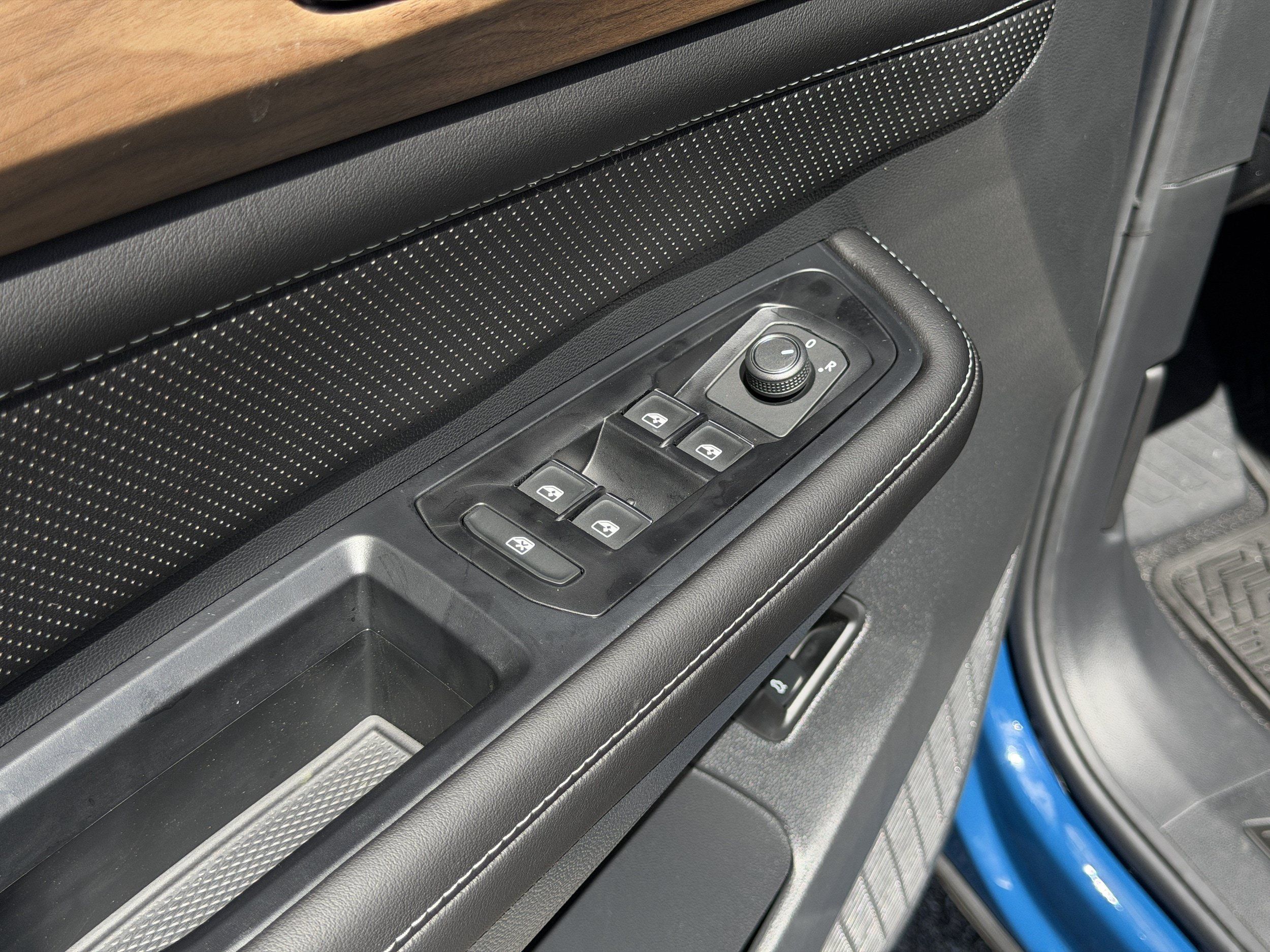 New 2026 Volkswagen Atlas SE FWD image 21