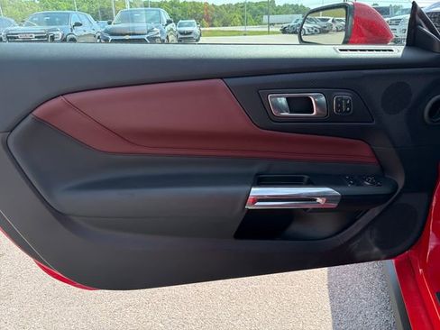 Used 2025 Ford Mustang GT Premium RWD image 12