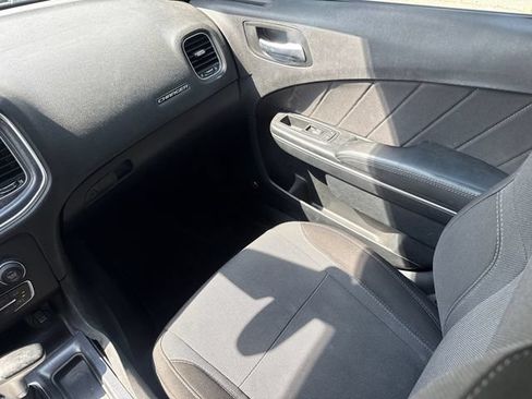 Used 2015 Dodge Charger SXT RWD image 13