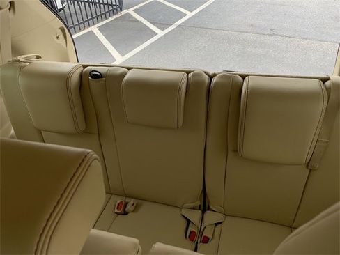 Used 2017 Toyota Highlander XLE image 33