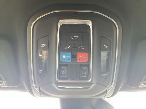 New 2025 Jeep Grand Cherokee L Altitude AWD/4WD image 33
