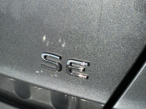 Used 2023 Volkswagen Jetta SE image 15