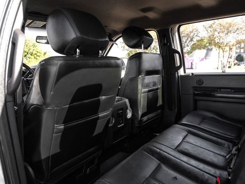 Used 2014 Ford F250 Platinum w/ FX4 Off-Road Package image 33