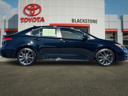 Certified 2026 Toyota Corolla SE FWD image 2