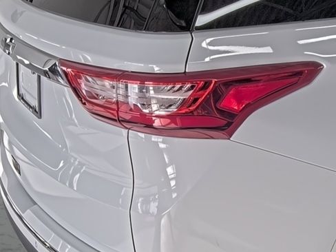 Used 2019 Chevrolet Traverse Premier image 13