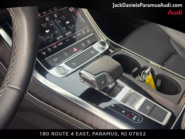 Used 2023 Audi Q8 Premium Plus AWD/4WD image 11