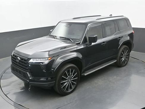 Used 2026 Lexus GX 550 w/ Accessory Package (2T) AWD/4WD image 30