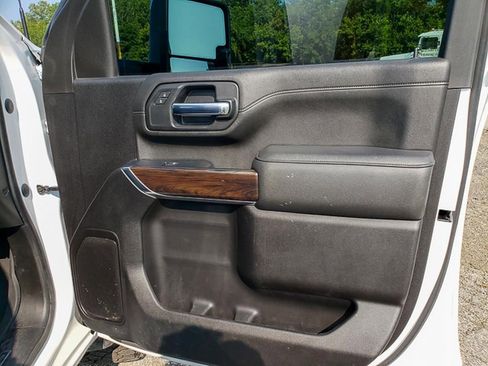 Used 2023 GMC Sierra 2500 SLT w/ SLT Convenience Package image 27