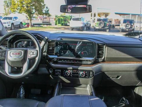 Used 2024 GMC Sierra 3500 SLT image 16