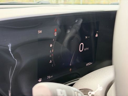 Certified 2025 Buick Encore GX Sport Touring w/ Comfort Package image 9