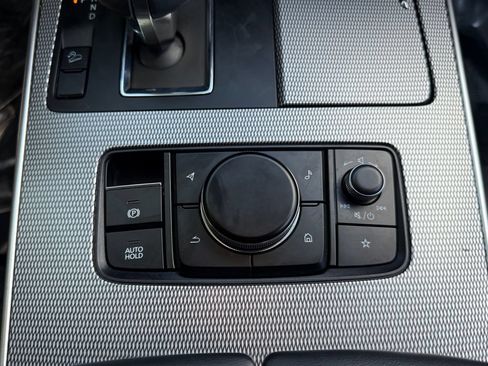 Used 2024 MAZDA CX-90 Plug-In Hybrid w/ Preferred AWD/4WD image 19