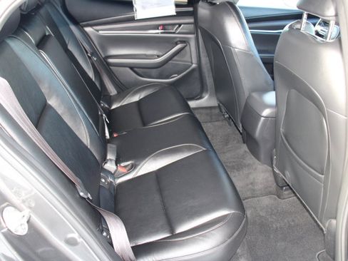 Used 2019 MAZDA MAZDA3 Base image 16