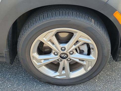 Used 2023 Hyundai Kona SEL w/ Cargo Package AWD/4WD image 4