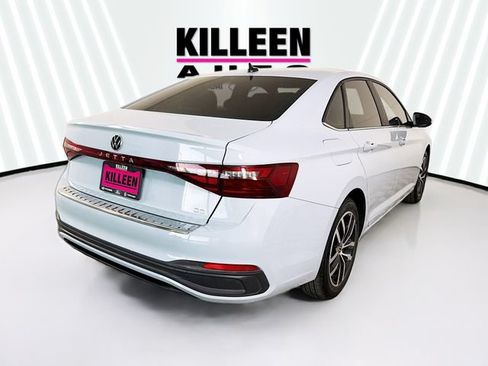 Used 2025 Volkswagen Jetta SE FWD image 7