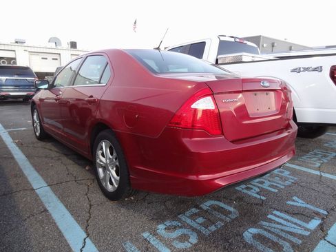 Used 2012 Ford Fusion SE image 3