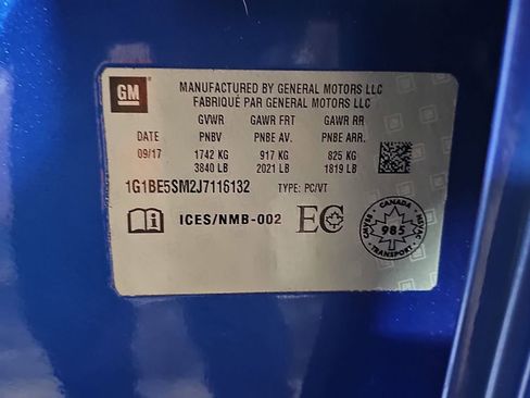 Certified 2018 Chevrolet Cruze LT w/ LT Convenience Package image 39