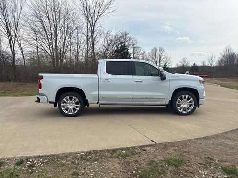 New 2026 Chevrolet Silverado 1500 High Country AWD/4WD image 10