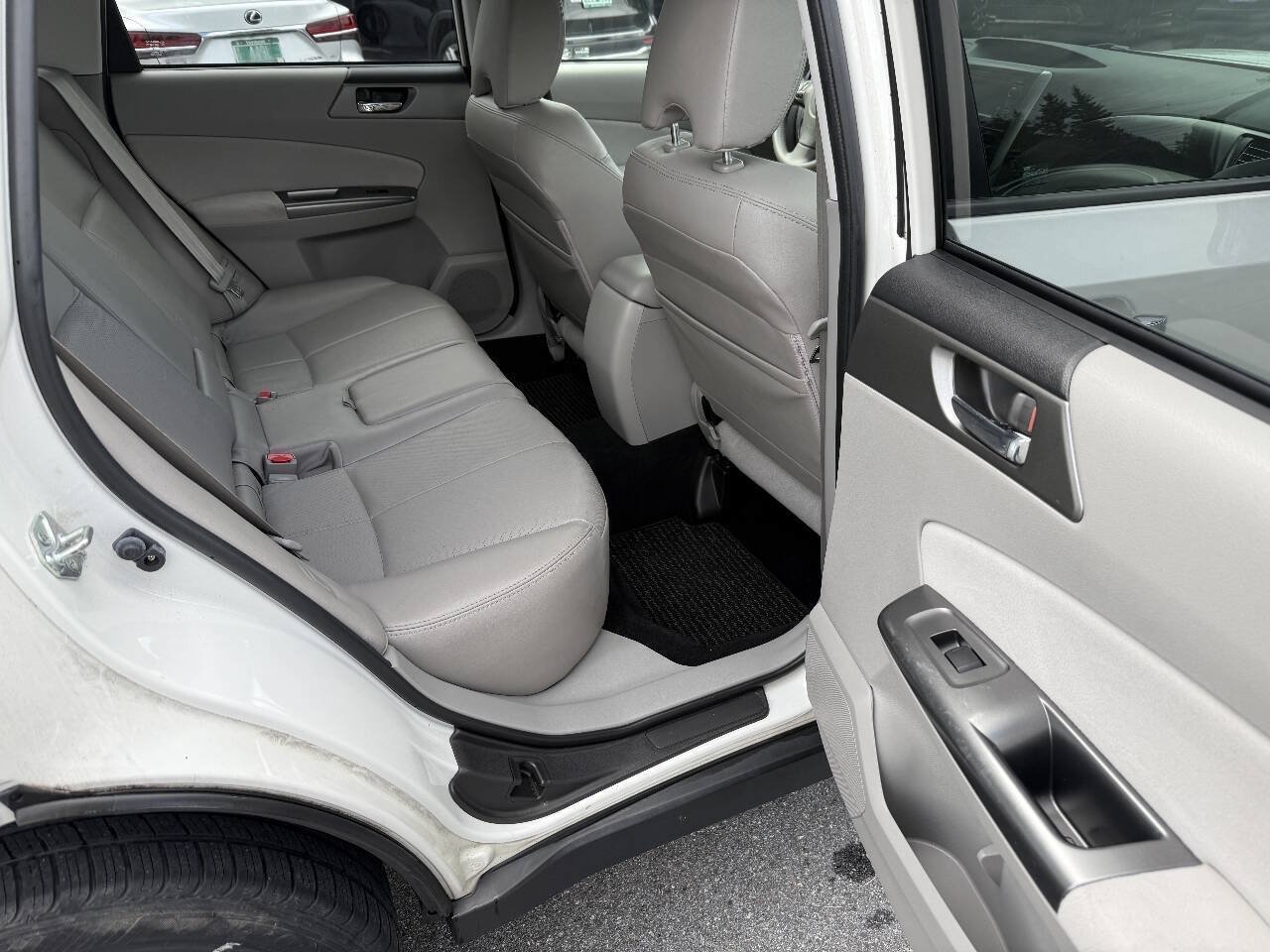 Used 2011 Subaru Forester 2.5XT Touring AWD/4WD image 12