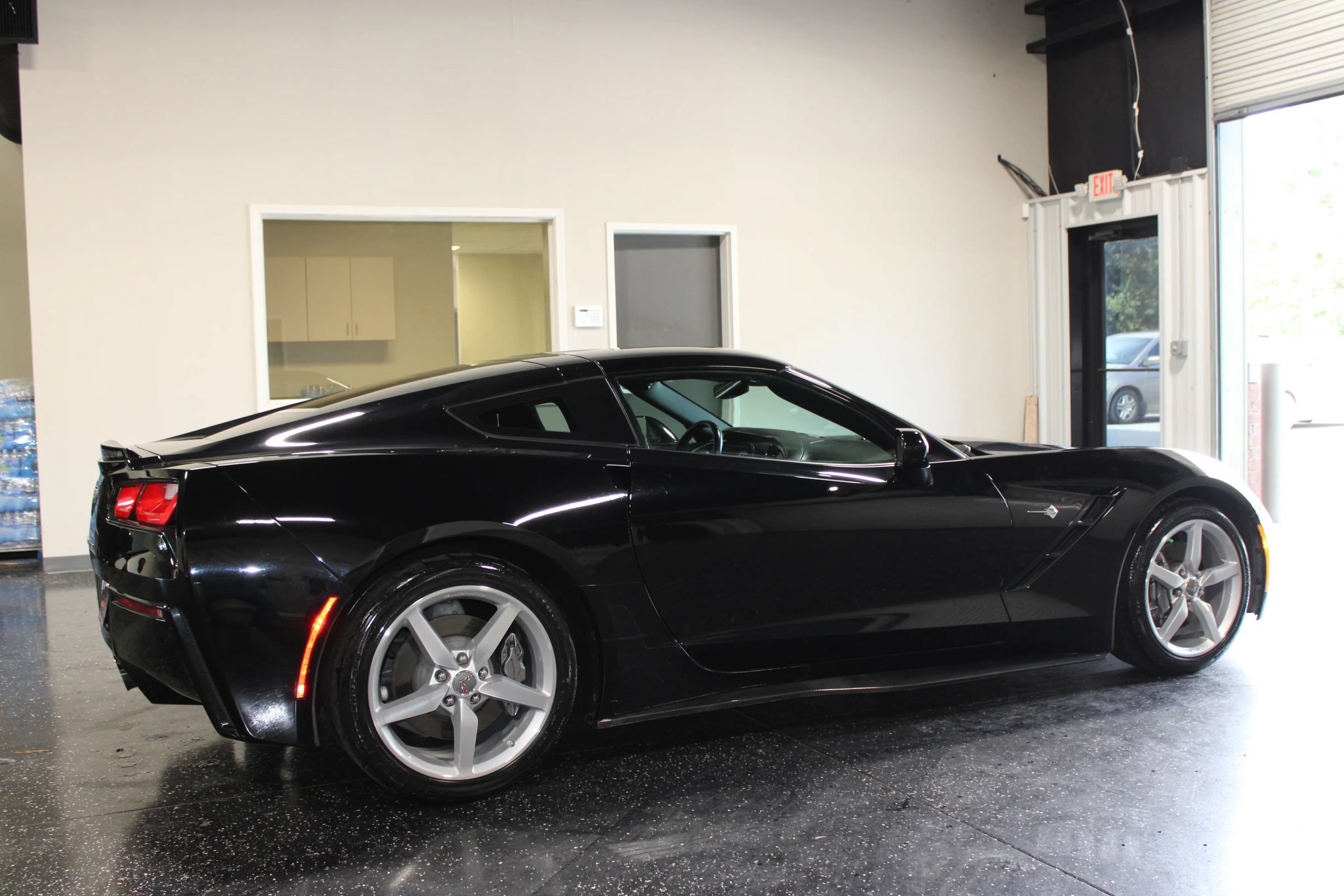 Used 2014 Chevrolet Corvette Stingray Coupe w/ 2LT Preferred Equipment Group RWD image 3