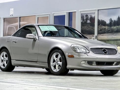 Used 2003 Mercedes-Benz SLK 320 image 6