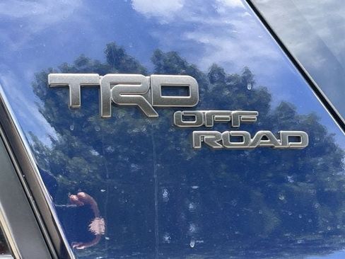 Used 2024 Toyota 4Runner TRD Off-Road AWD/4WD image 31
