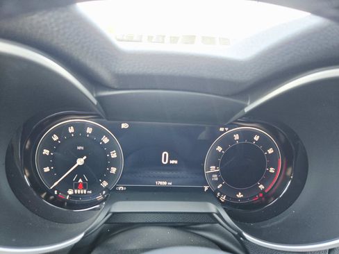 Used 2024 Alfa Romeo Stelvio Sprint image 23