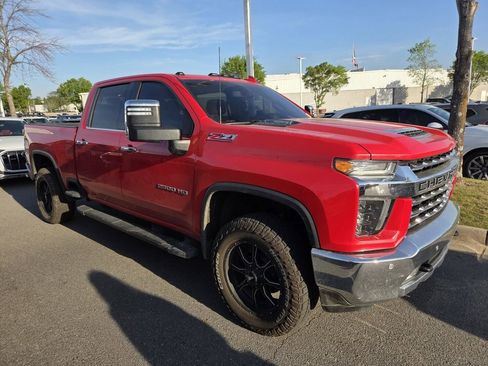 Used 2020 Chevrolet Silverado 2500 LTZ w/ LTZ Plus Package image 3