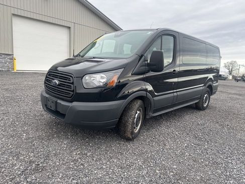 Used 2018 Ford Transit 150 XL image 3