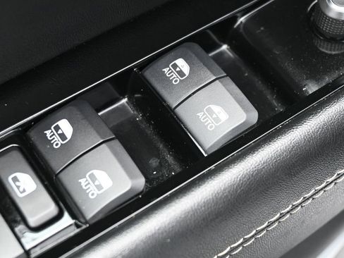 Used 2024 Jeep Wagoneer Series II w/ Premium Group I image 15