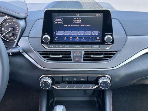 Certified 2025 Nissan Altima 2.5 SR FWD image 26