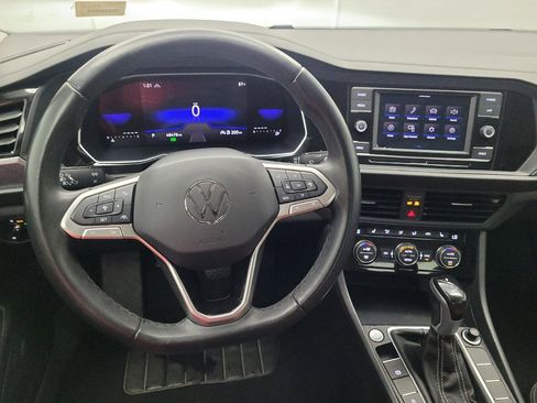 Used 2024 Volkswagen Jetta SE FWD image 22