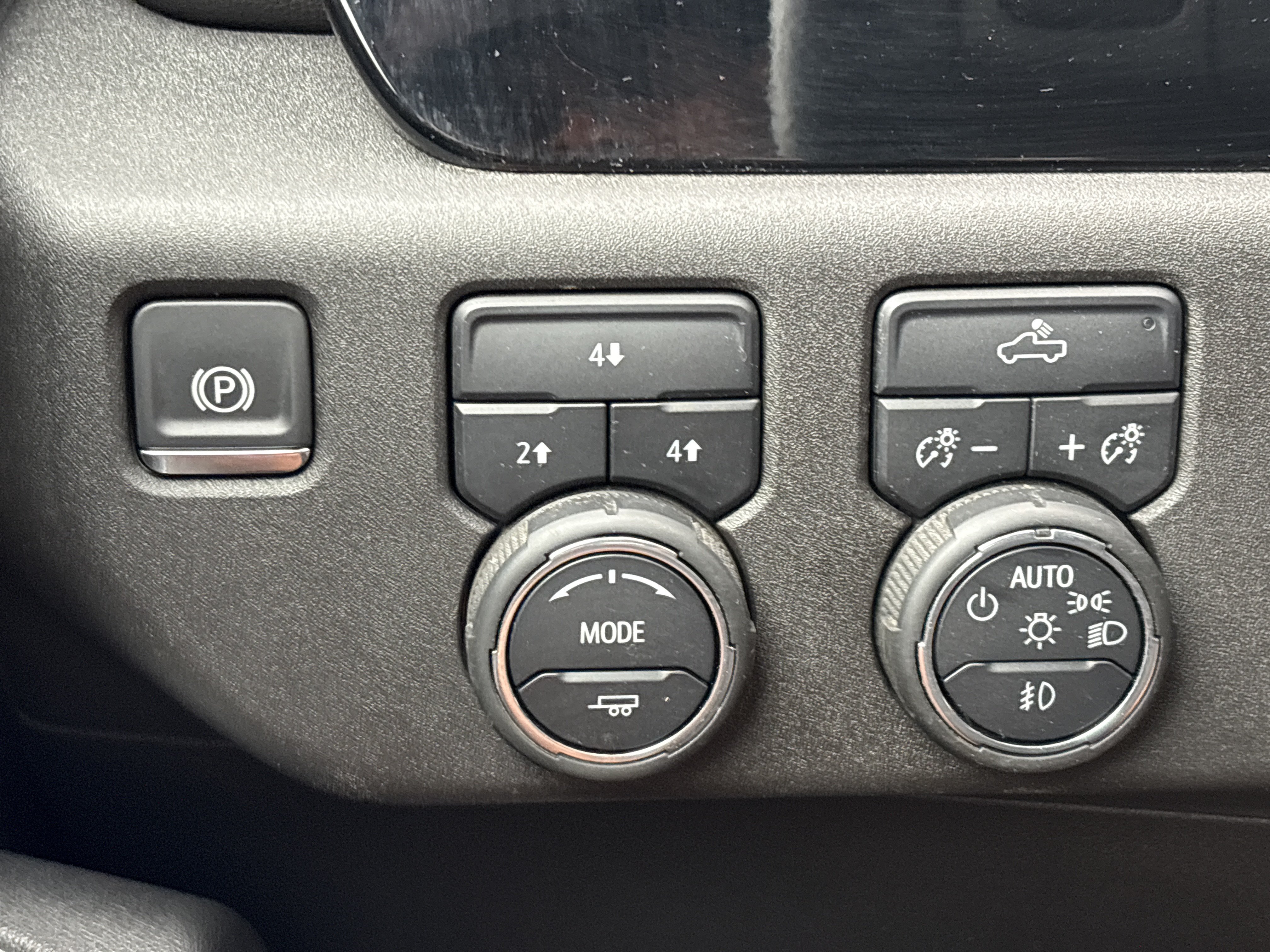 Used 2025 Chevrolet Silverado 2500 LT w/ Convenience Package AWD/4WD image 31