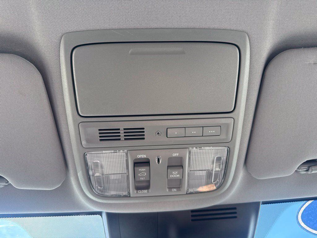 Used 2019 Honda CR-V EX-L image 11